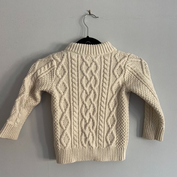 Beautiful cable knit boys sweater with button down collar. 3 Years old. - Picture 2 of 3